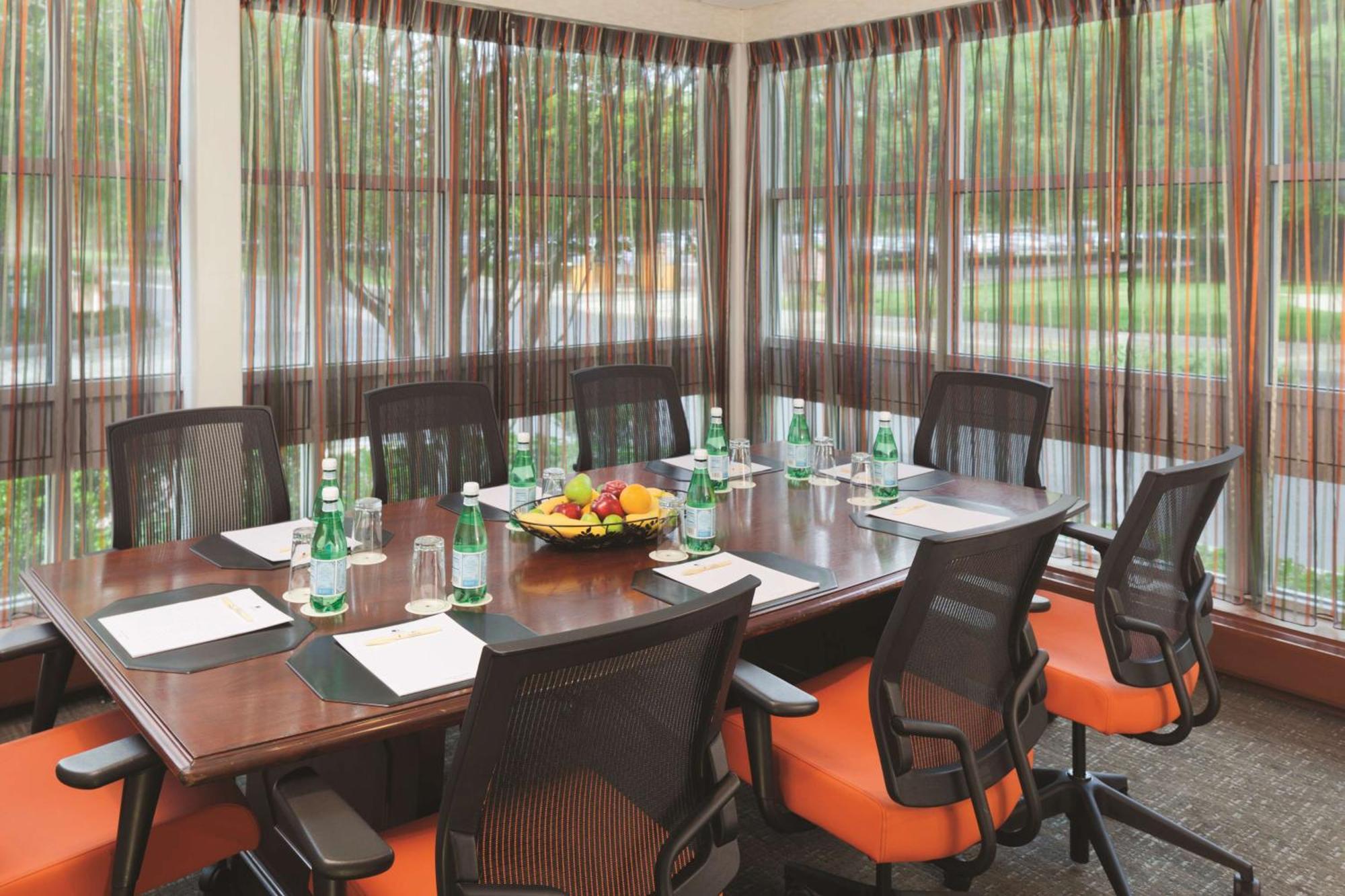 Doubletree By Hilton Hotel Boston Bayside Luaran gambar