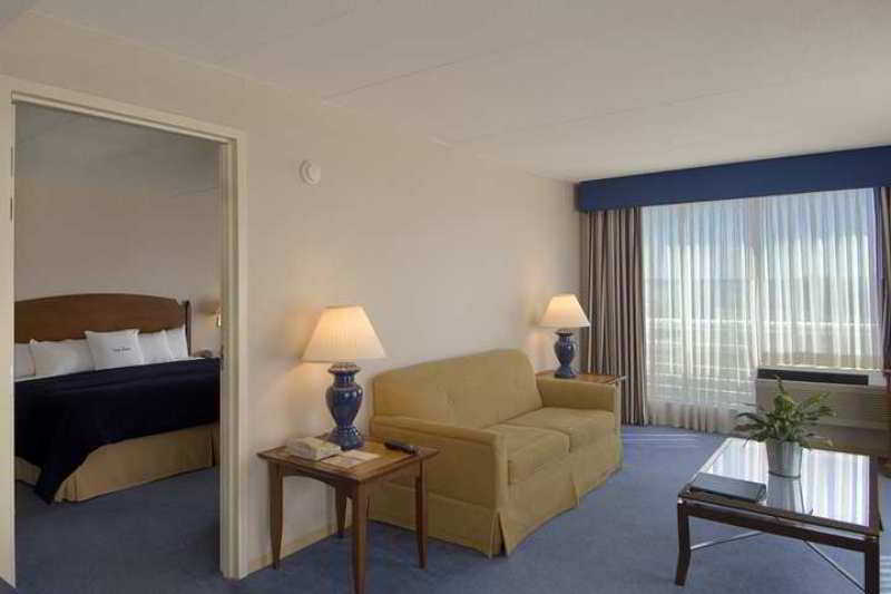 Doubletree By Hilton Hotel Boston Bayside Bilik gambar